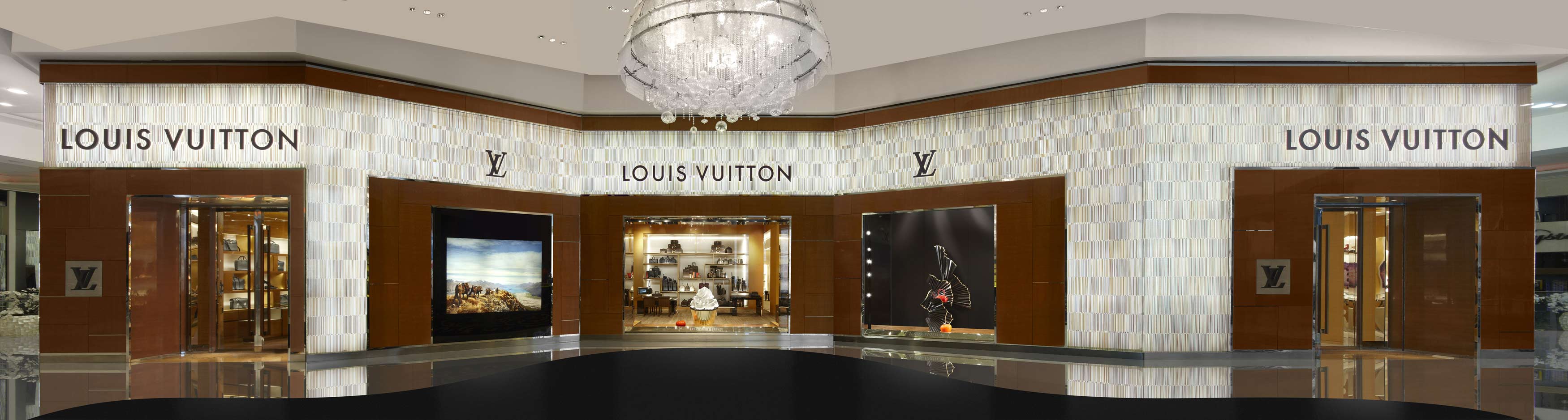 LOUIS VUITTON